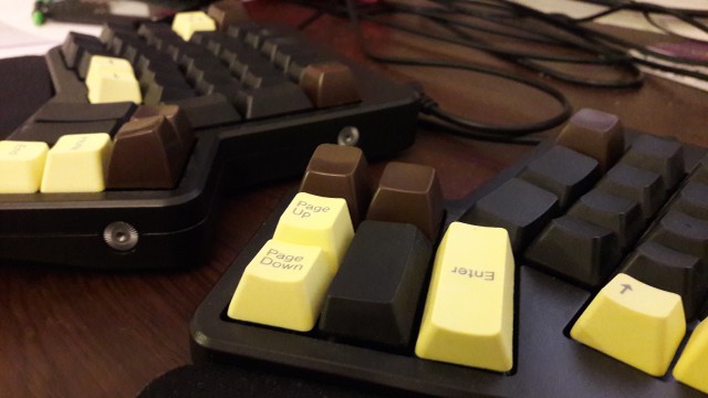 Ensemble clavier et souris Non renseigné Pack Gamer pour MAC (Souris Gamer  Metal + Mini Clavier Gamer) QWERTY USB LED Gaming