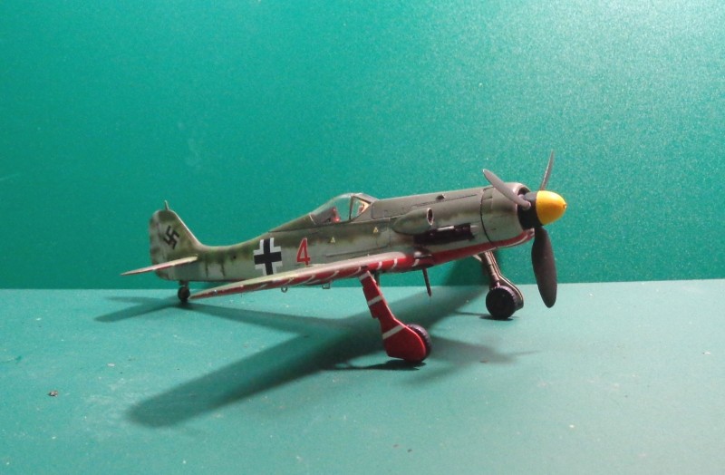 [Tamiya] 1/72 - Focke-Wulf Fw 190 D-11 (fw190) - Page 2 C3129fa005011289a896f24b46fa0d3c