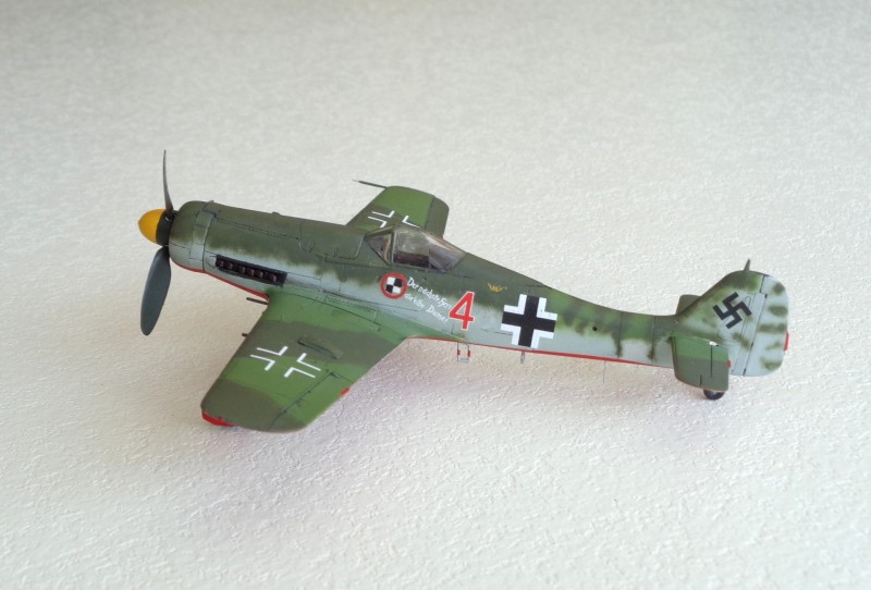 Focke-Wulf Fw-190D-11 - JV44 C082435a1bf1e2aa5a18e0699a2a4e64