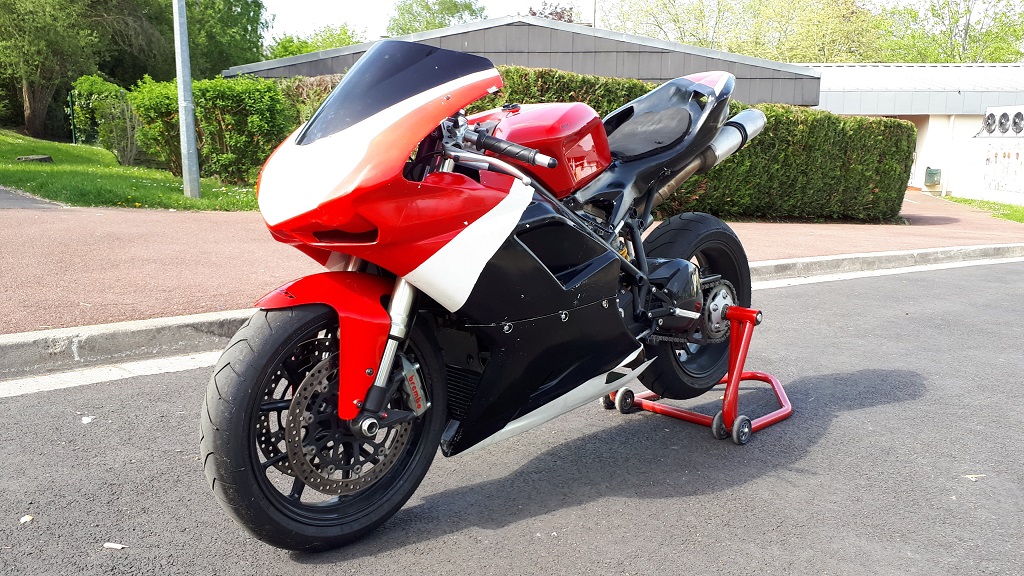 [VENDUE] Ducati SuperBike 848 EVO Piste/Route - 6500€ - 2011 - 3230km 9c9537587fe895642017f34481ebde5e