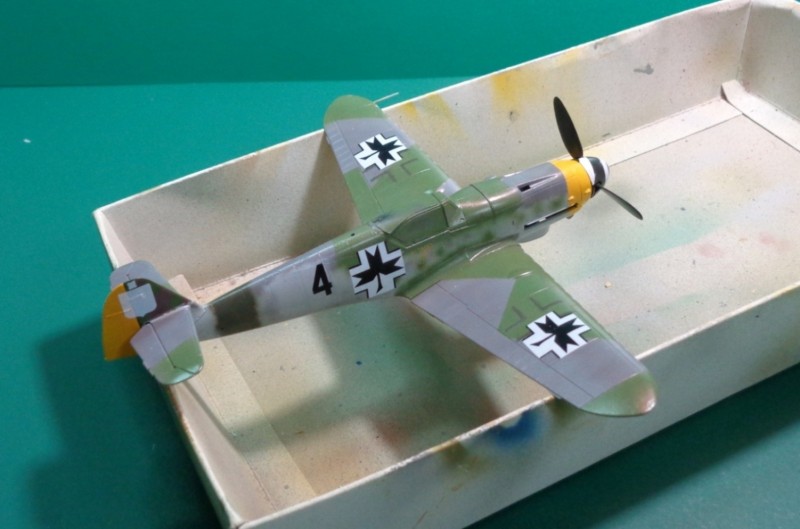 Bf.109 G-14/AS Croate - Fine Molds 1/72 - nouvelles photos le 12/09 Ba8f93e09c57287e69f3fda9020e3312