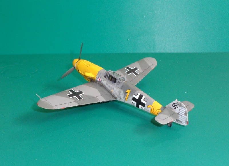 Messerschmitt Bf 109 F-4 du Lt Hermann Graf - nouvelles photos 528d7c2bfbf810bf63a4e150698720ac