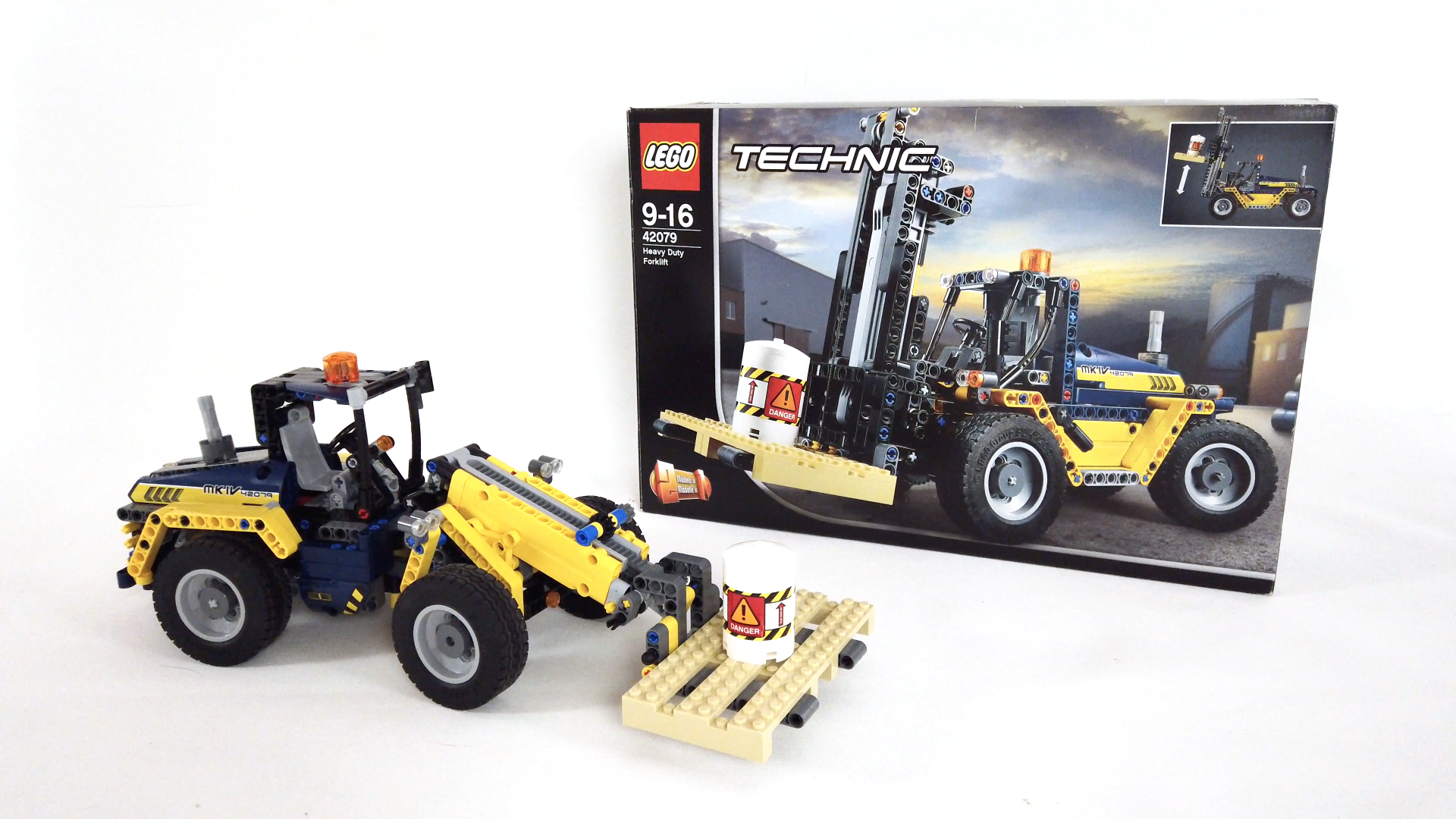 lego heavy duty forklift